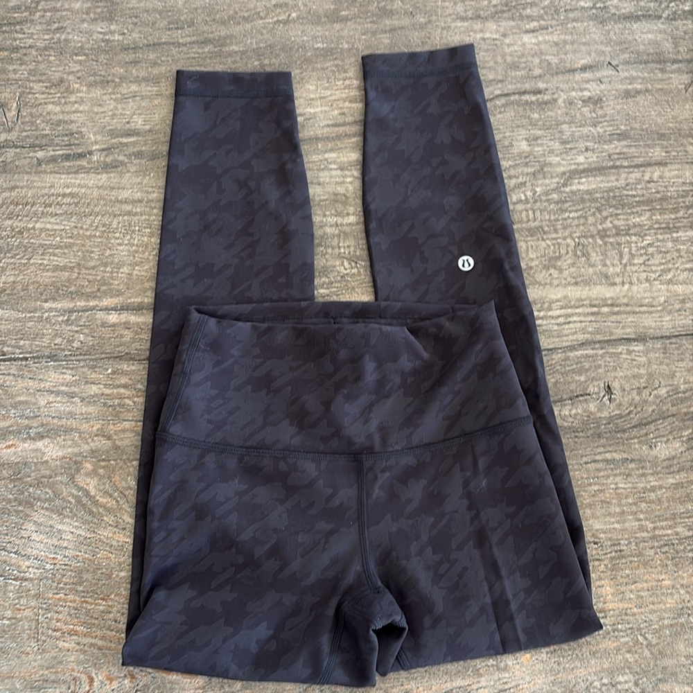 Lululemon Wunder Train High-Rise 25" leggings